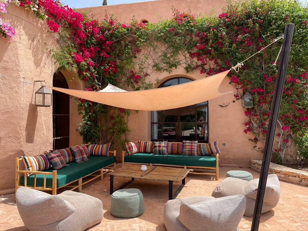Patio bougainvilliers